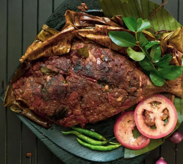 Black-Pompfret-image