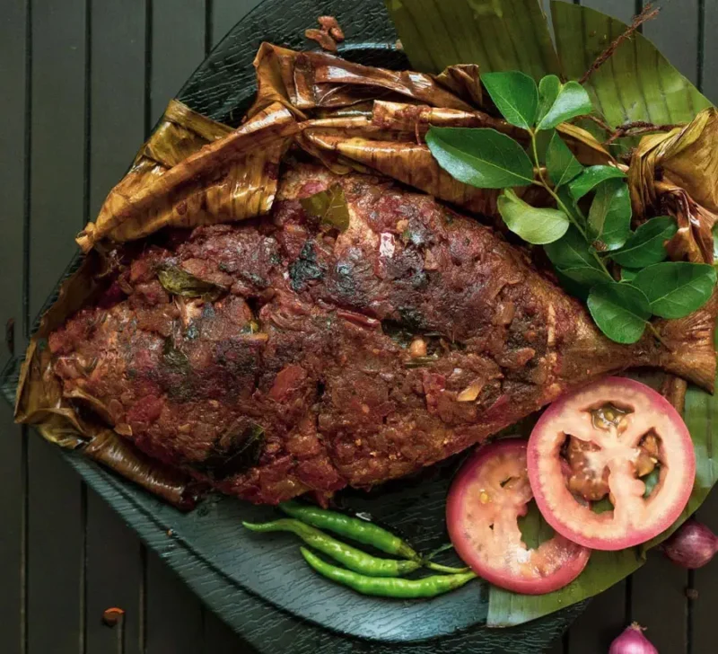 Black-Pompfret-image