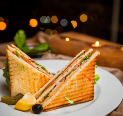 Grill Club Sandwich image